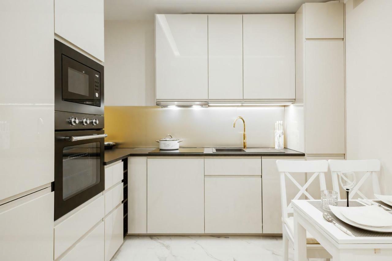 Apartments Aura Sky By Noclegi Renters Warsaw Exterior photo